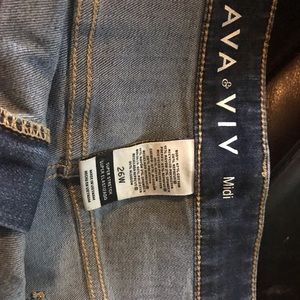 Ava & Viv size 26 W Jean shorts